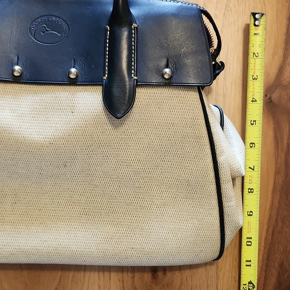 Dooney & Bourke Large Satchel - Picture 14 of 16